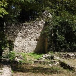 Szent Mihály pálos kolostorrom Nagyvázsony - Külső kép