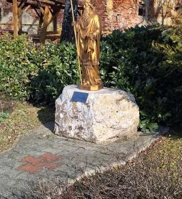 Szent Miklós püspök szobra