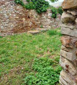 Szent Miklós templomrom