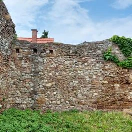 Szent Miklós templomrom Csopak - Egyéb