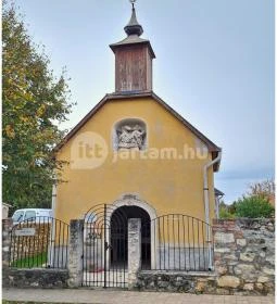 Szent Sebestyén, Szent Rókus & Szent Rozália barokk kápolnája