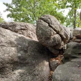Szentbékkállai Kőtenger, Szentbékkálla - Külső kép