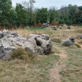 Szentbékkállai Kőtenger, Szentbékkálla - Külső kép