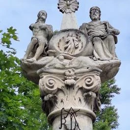 Szentháromság szobor Sülysáp - Egyéb