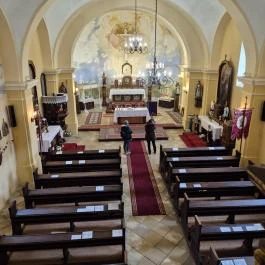 Szentháromság templom Feked - Belső