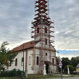 Szentháromság-templom Jobaháza - Külső kép