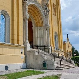 Szeplőtelen fogantatás templom, Fót - Külső kép