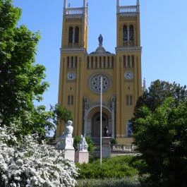 Szeplőtelen fogantatás templom Fót - Külső kép