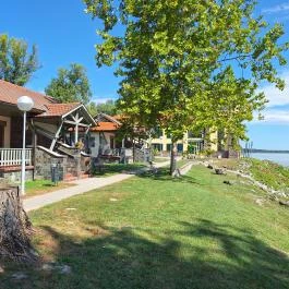 Sziget Hotel Veránka Érsekcsanád - Külső kép