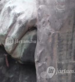 Szilágyi Erzsébet-emlékkút