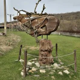 Szoborpark Terény - Külső kép