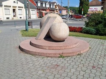 Szökő-és ivókút Adony