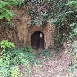 Szóládi löszpincesor, Szólád - Külső kép