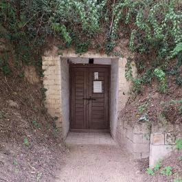 Szóládi löszpincesor, Szólád - Külső kép