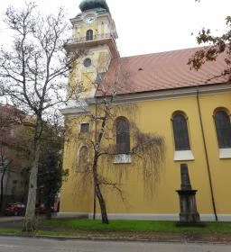 Szolnok Belvárosi Szentháromság templom
