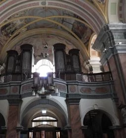 Szolnok Belvárosi Szentháromság templom