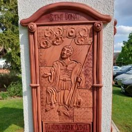 Szőlő és bor emlékoszlopa Kecel - Egyéb