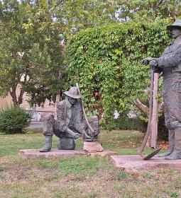 11. legjobb látnivaló: Szőlőmunkások