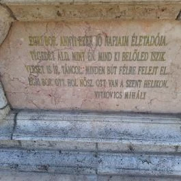 Szőlőt taposó lány szobra Eger Eger - Egyéb