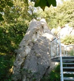 Szomolyai Kaptárkövek