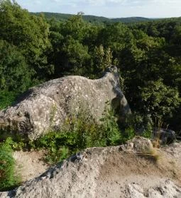 Szomolyai Kaptárkövek