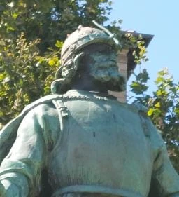 Szondi György szobra