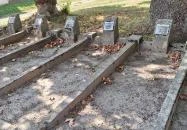 Szovjet emlékmű és hadisírok Szabás