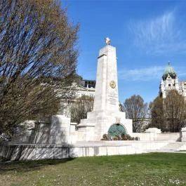 Szovjet hősi emlékmű Budapest - Külső kép