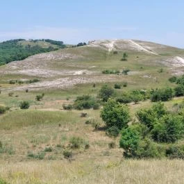 Szovjet hősi emlékmű, Csákberény - Külső kép