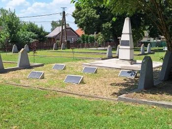 Szovjet hősi emlékmű Perkáta