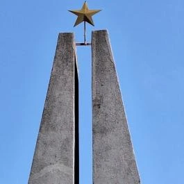 Szovjet hősi emlékmű, Mezőfalva - Egyéb