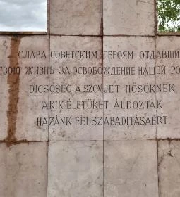 Szovjet hősi emlékmű