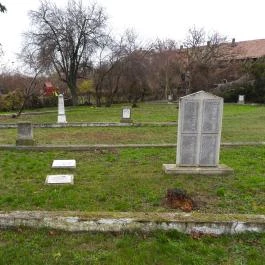 Szovjet hősi temető Ercsi - Külső kép