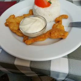 Szúnyogszigeti Halászcsárda Pákozd - Étel/ital