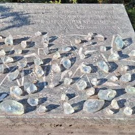 Szupercella emlékmű Battonya - Egyéb