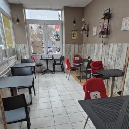 Szurgent Cukrászda Budapest - Belső