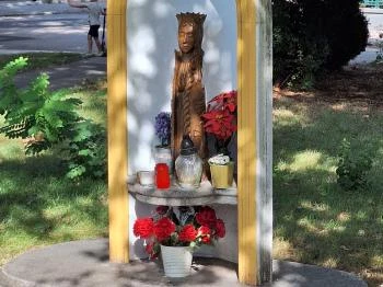 Szűz Mária barlangban Budapest