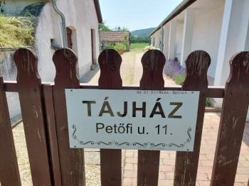 Tájház Csákberény