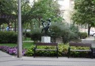 Táncoló lányok parkja Budapest