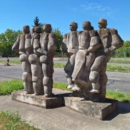 Táncosok Barcs - Külső kép