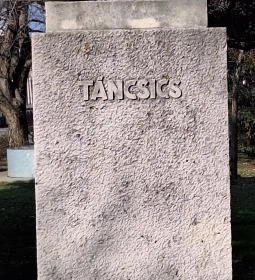 Táncsics Mihály-szobor