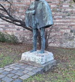 Táncsics Mihály szobor