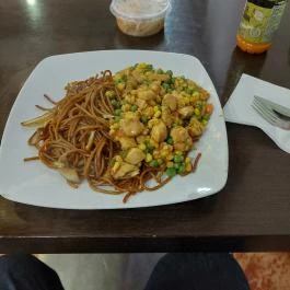 Tang Város Kínai Étterem Budapest - Étel/ital