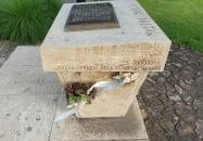 Tanítók emlékműve Jászfényszaru