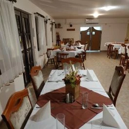 Tanya Csárda Monorierdő - Belső