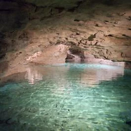 Tapolcai-tavasbarlang Látogatóközpont Tapolca - Belső