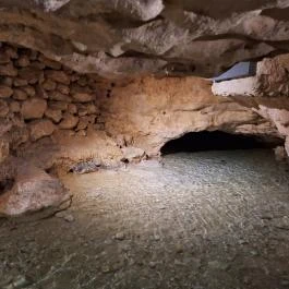 Tapolcai-tavasbarlang Látogatóközpont Tapolca - Belső