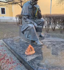 Tarasz Sevcsenko szobra