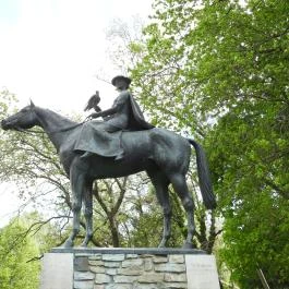 Tatai Diana Tata - Külső kép