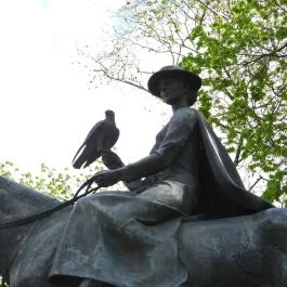 Tatai Diana Tata - Egyéb